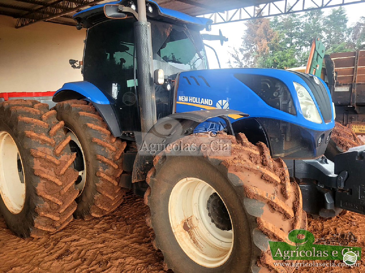 TRATOR NEW HOLLAND NEW T7 260 Tração 4x4 Agricolas e Cia RIO DAS PEDRAS SÃO PAULO SP